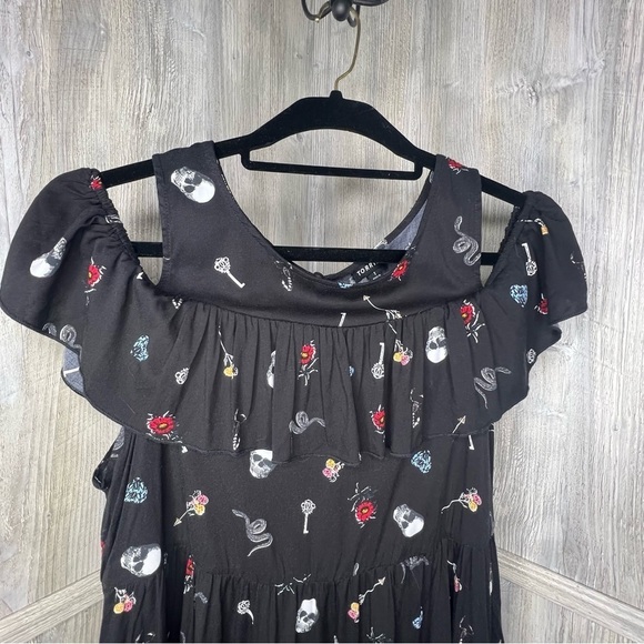 Torrid Skull Floral Snake Chills Cold Shoulder Mini Dress - Picture 3 of 9